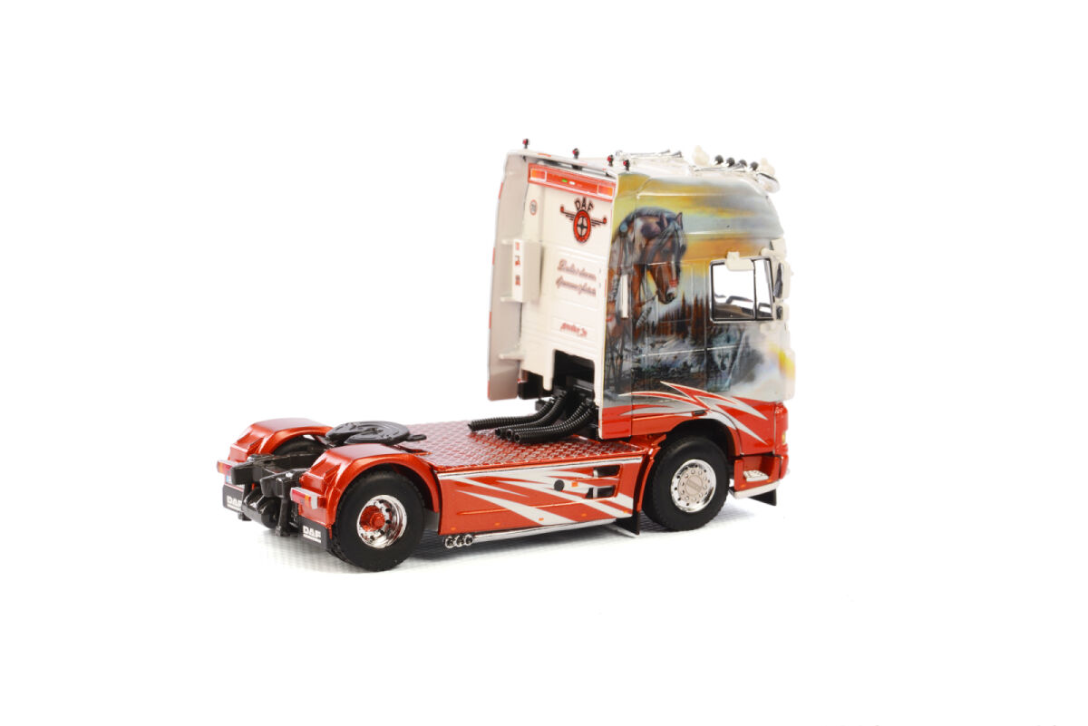 Smoky Jr.; DAF XF SSC 4X2 | WSI Models