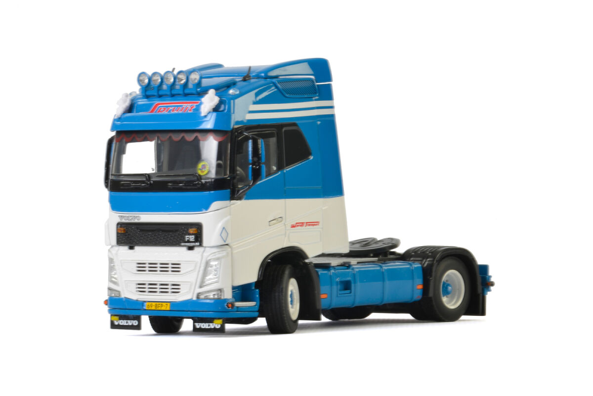 P.B. Spruijt; VOLVO FH4 GLOBETROTTER 4x2 | WSI Models